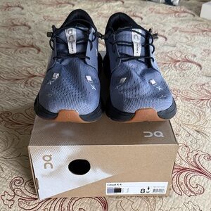 On Cloud X 4 women’s size 8